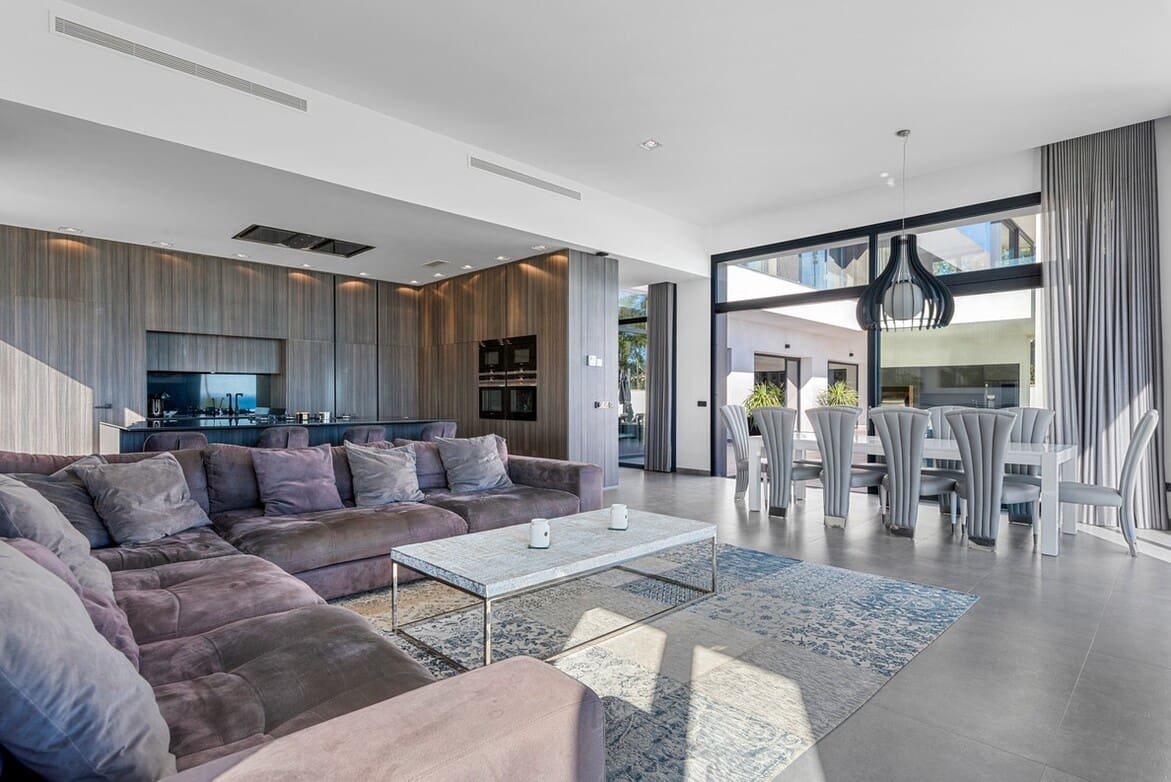 6 Zimmer Villa zu verkaufen in Cabo Roig mit Pool - 4.750.000 € (Ref: 10172698)