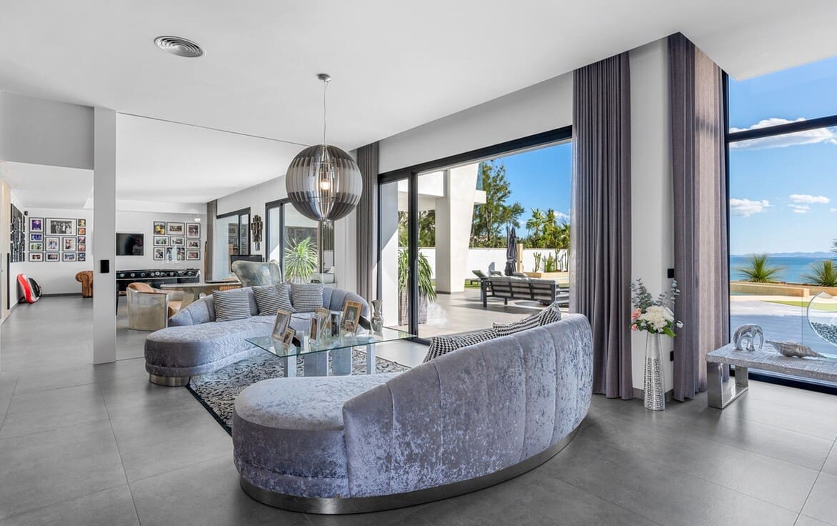 6 Zimmer Villa zu verkaufen in Cabo Roig mit Pool - 4.750.000 € (Ref: 10172698)