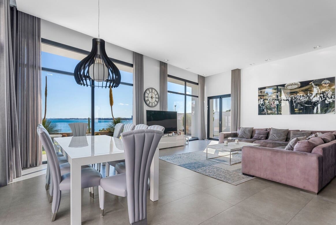 6 Zimmer Villa zu verkaufen in Cabo Roig mit Pool - 4.750.000 € (Ref: 10172698)