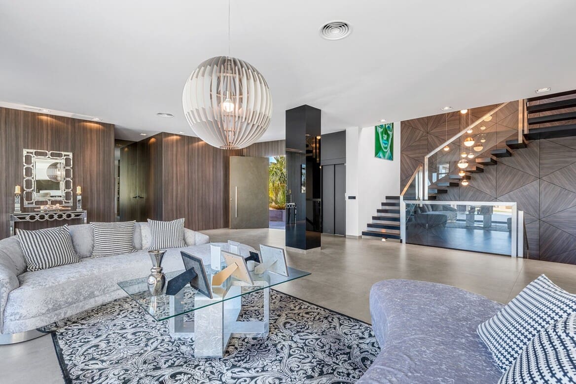 6 Zimmer Villa zu verkaufen in Cabo Roig mit Pool - 4.750.000 € (Ref: 10172698)