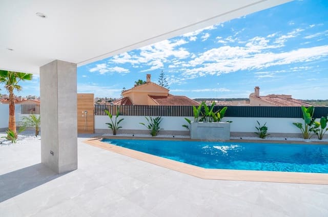 Chalet de 4 habitaciones en Ciudad Quesada, Rojales en venta con piscina - 1.150.000 € (Ref: 10172699)