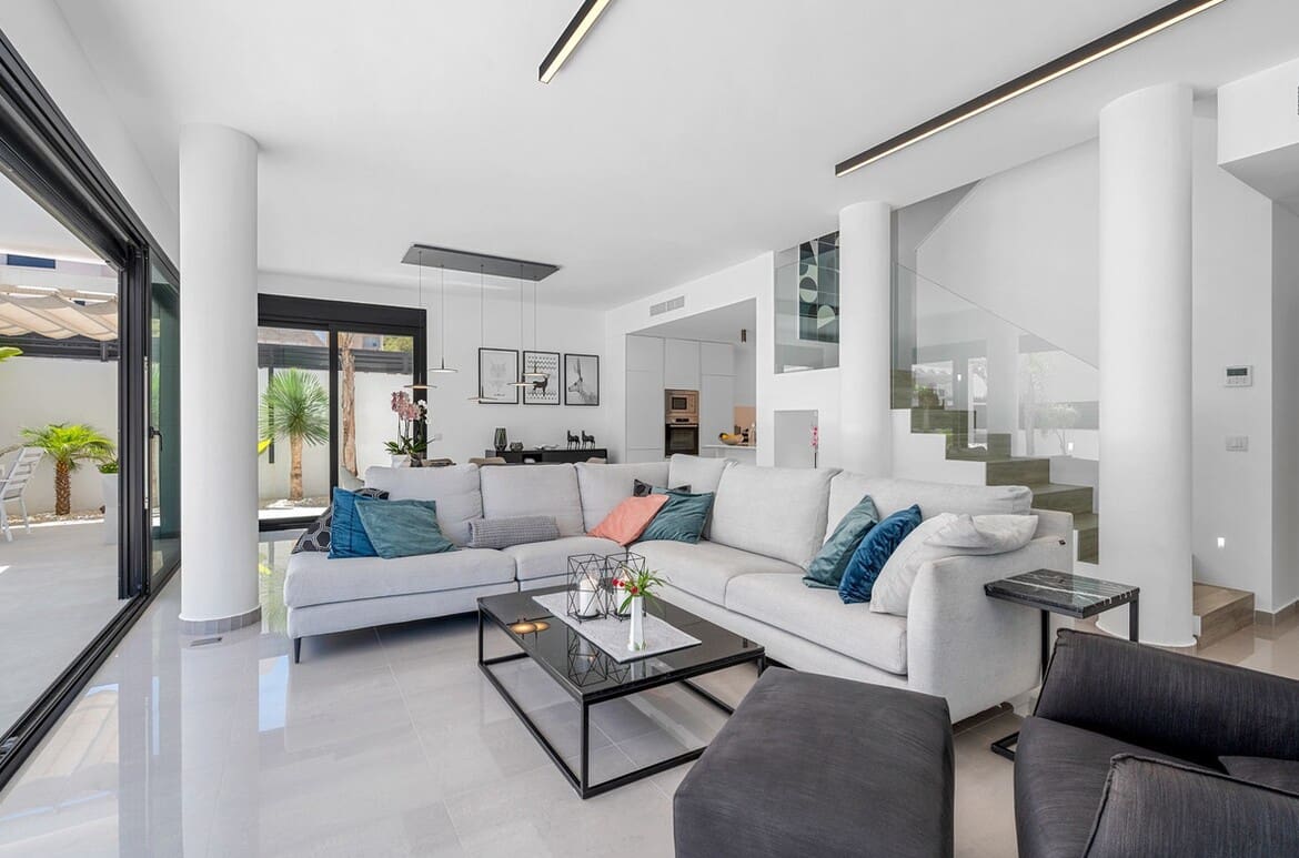 4 chambre Villa/Maison à vendre à Guardamar del Segura avec piscine garage - 1 250 000 € (Ref: 10172700)