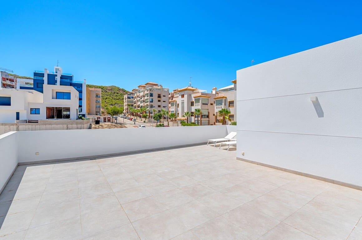 4 chambre Villa/Maison à vendre à Guardamar del Segura avec piscine garage - 1 250 000 € (Ref: 10172700)