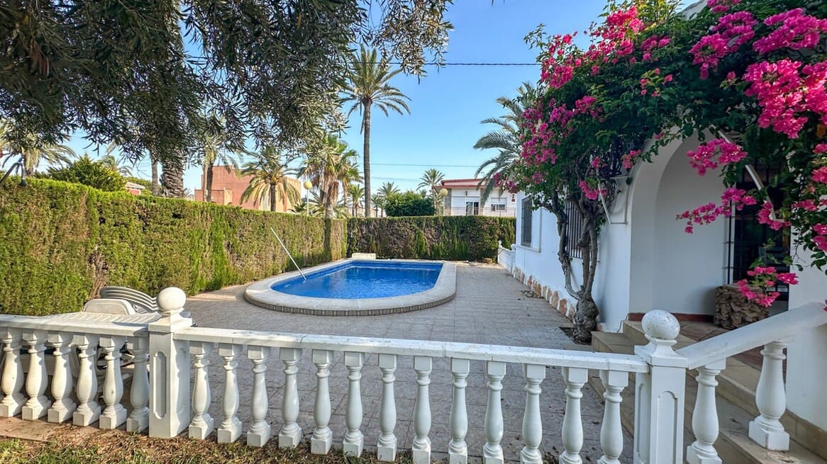 4 camera da letto Villa in vendita in Cabo Roig con piscina garage - 749.000 € (Rif: 10172702)