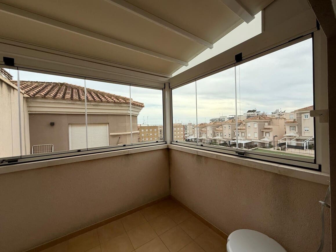 3 soveværelse Byhus til salg i Santa Pola med swimmingpool garage - € 412.000 (Ref: 10172705)