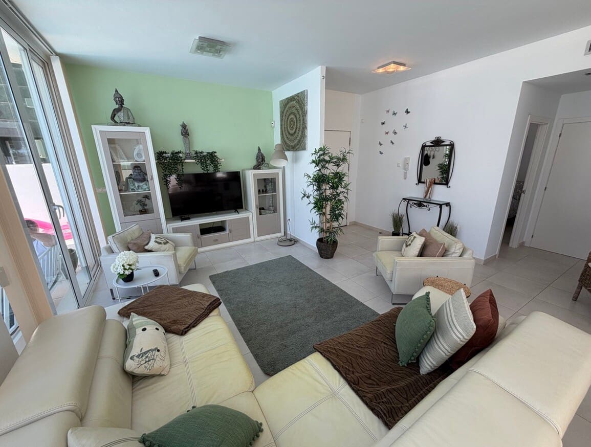 Chalet de 4 habitaciones en Pilar de la Horadada en venta con piscina garaje - 629.900 € (Ref: 10172706)