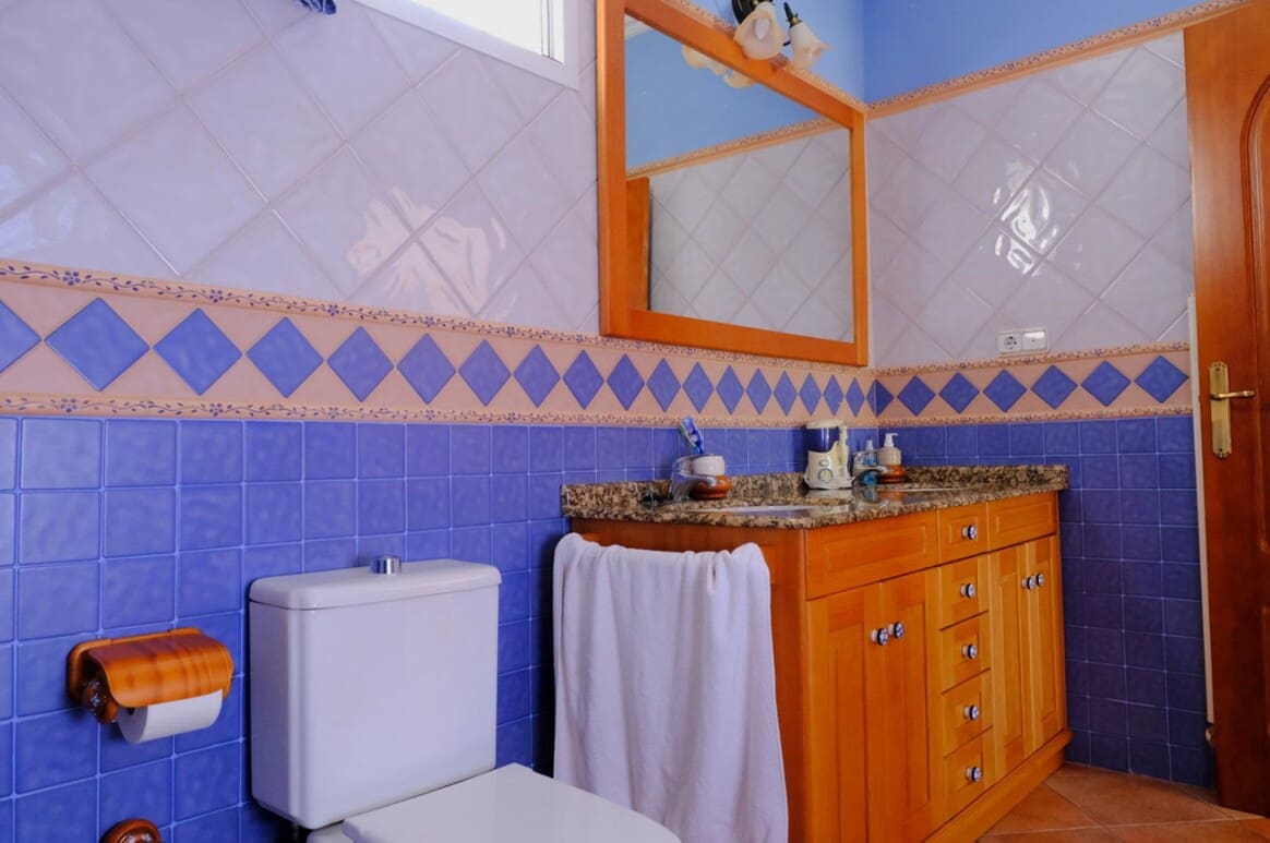 5 bedroom Villa for sale in Orihuela with pool garage - € 675,000 (Ref: 10172707)