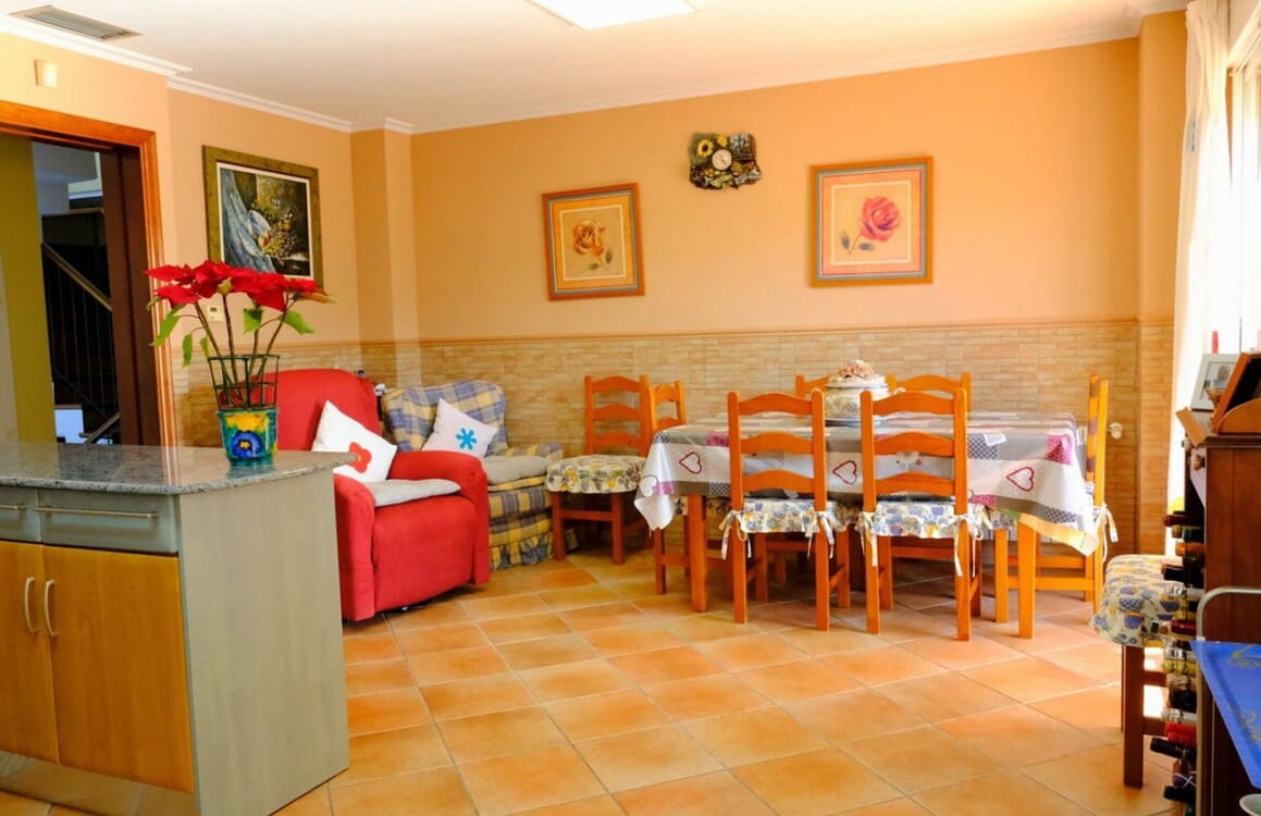 5 bedroom Villa for sale in Orihuela with pool garage - € 675,000 (Ref: 10172707)