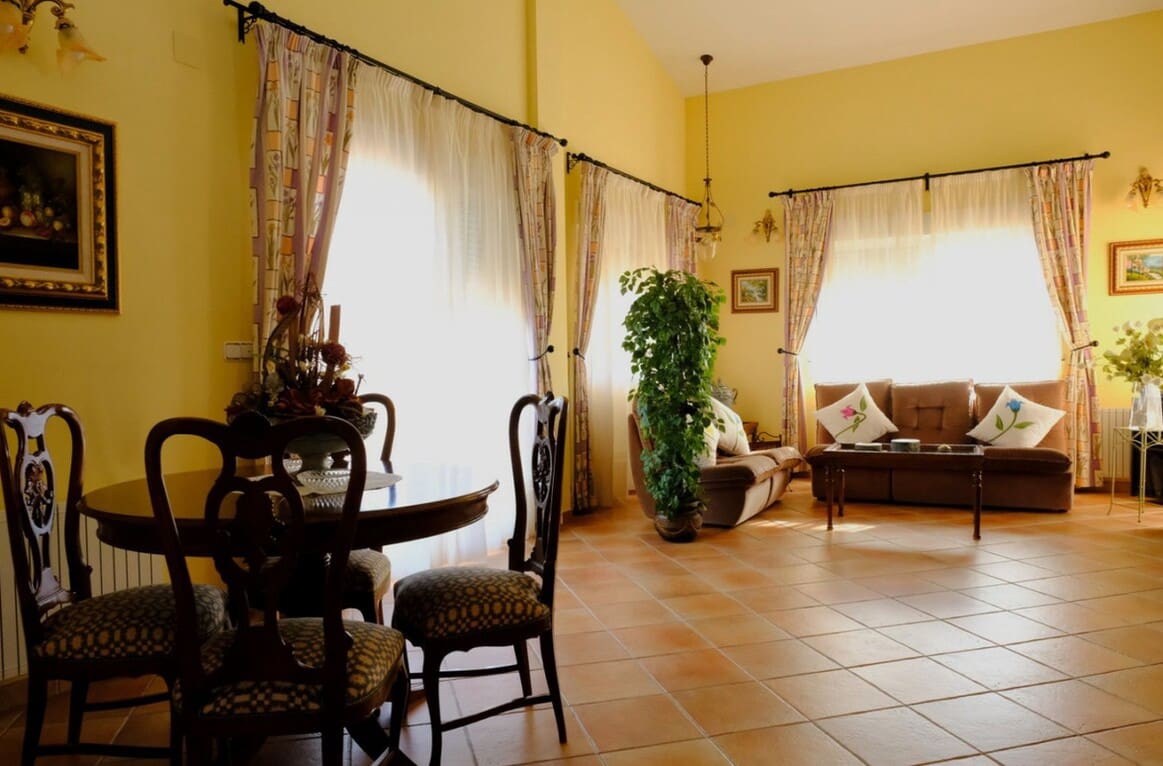5 bedroom Villa for sale in Orihuela with pool garage - € 675,000 (Ref: 10172707)