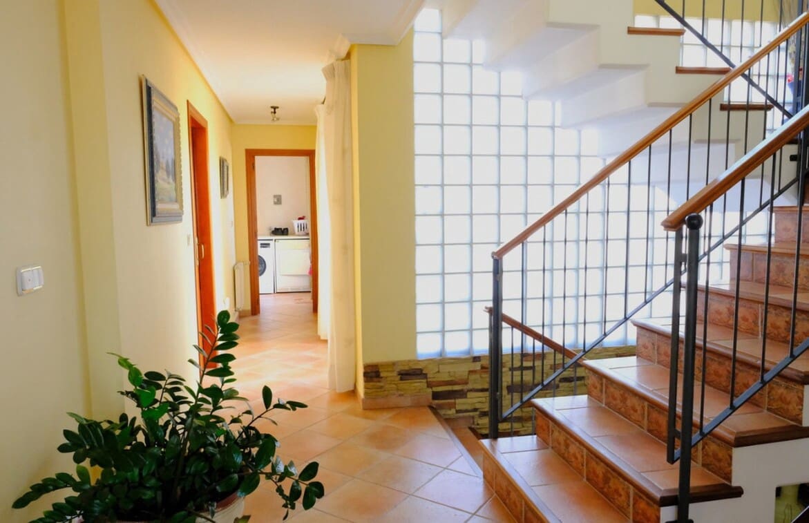 5 bedroom Villa for sale in Orihuela with pool garage - € 675,000 (Ref: 10172707)