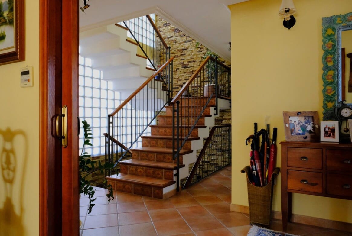 5 bedroom Villa for sale in Orihuela with pool garage - € 675,000 (Ref: 10172707)