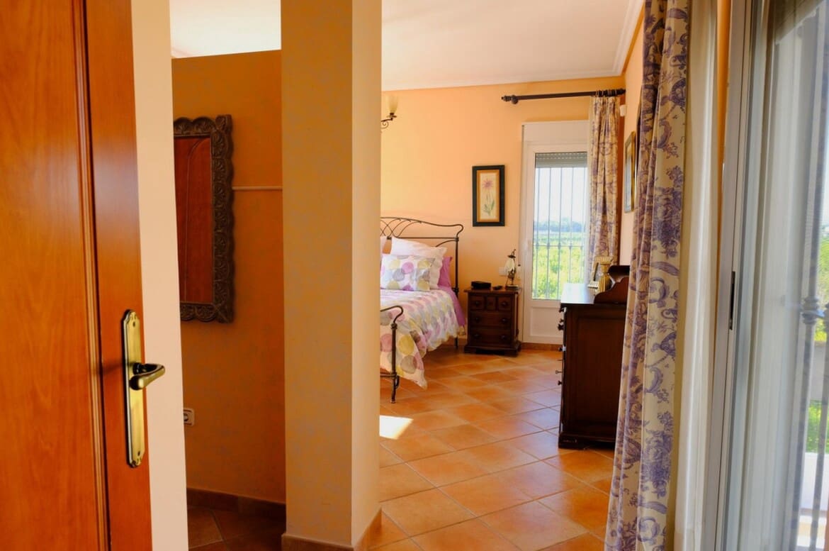 5 bedroom Villa for sale in Orihuela with pool garage - € 675,000 (Ref: 10172707)