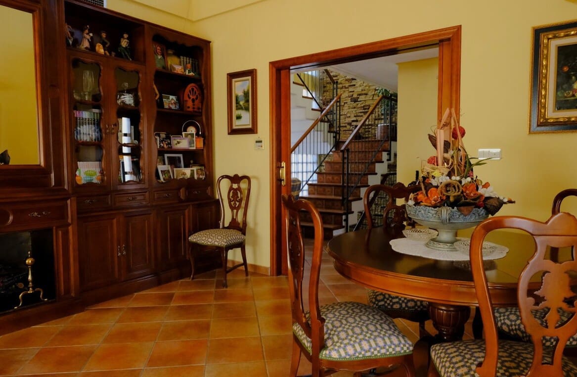 5 bedroom Villa for sale in Orihuela with pool garage - € 675,000 (Ref: 10172708)