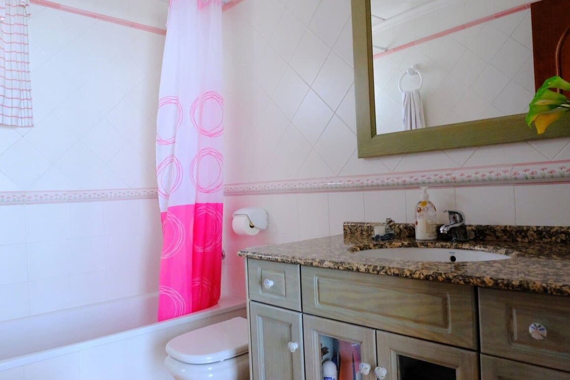 5 bedroom Villa for sale in Orihuela with pool garage - € 675,000 (Ref: 10172708)