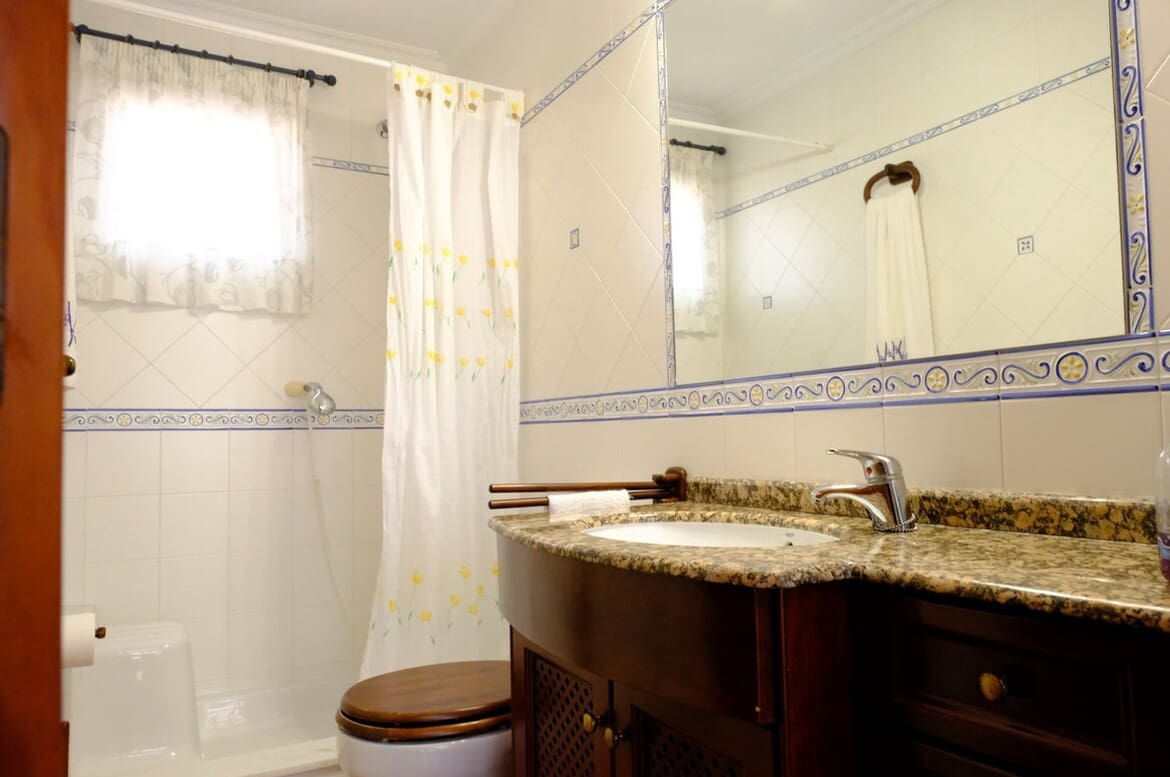 5 bedroom Villa for sale in Orihuela with pool garage - € 675,000 (Ref: 10172708)