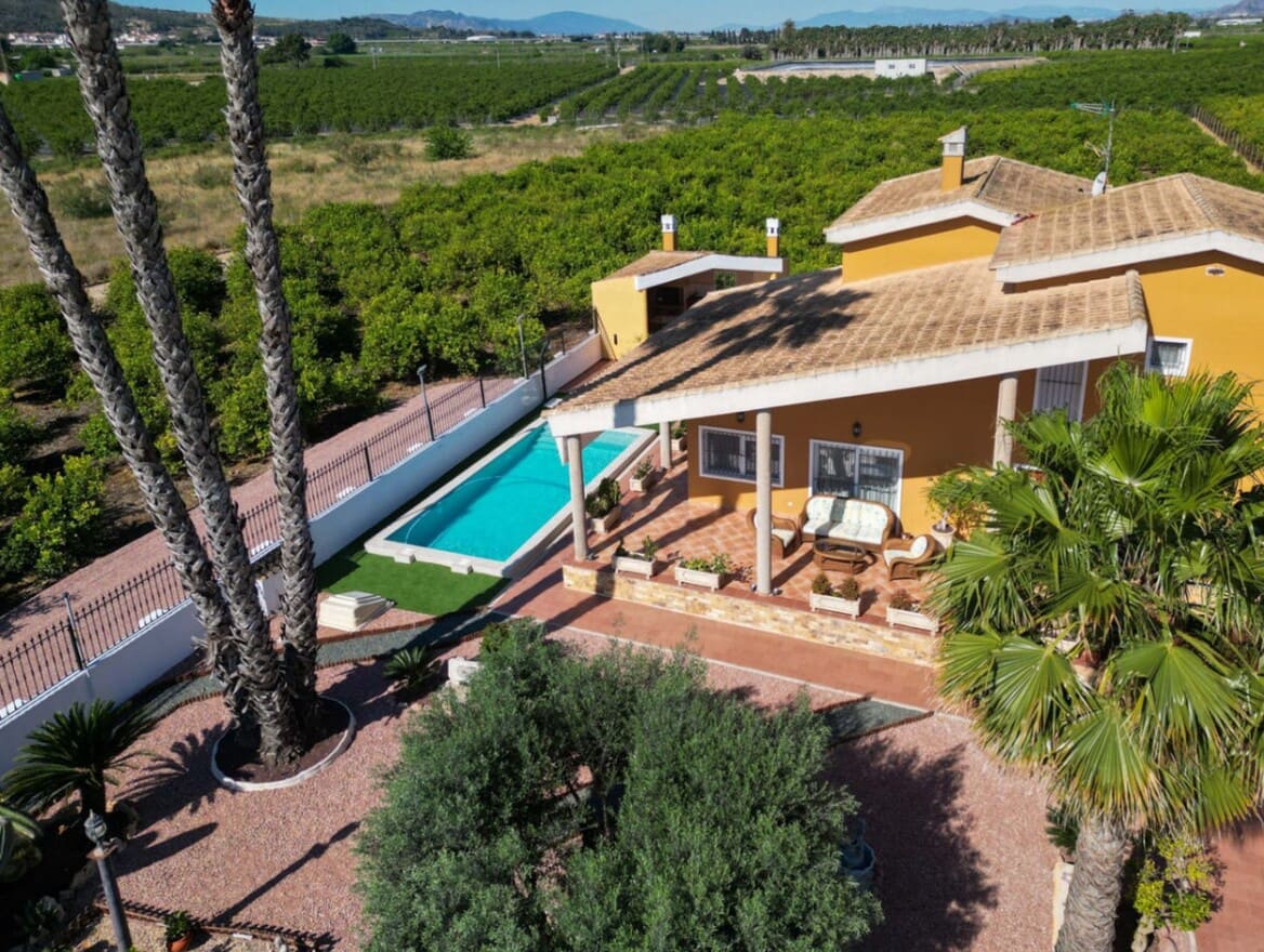 5 bedroom Villa for sale in Orihuela with pool garage - € 675,000 (Ref: 10172708)