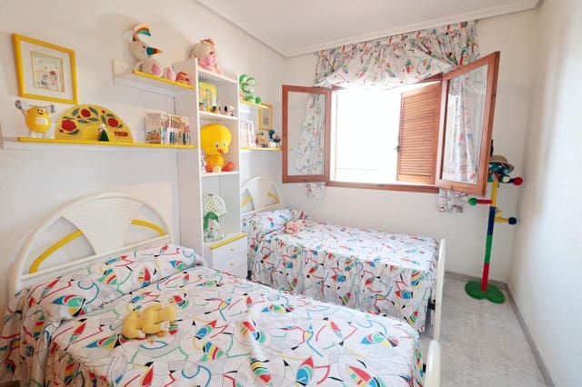 3 soveværelse Penthouse til salg i Avenida Habaneras - Curva de Palangre, Torrevieja med swimmingpool - € 179.000 (Ref: 10173431)