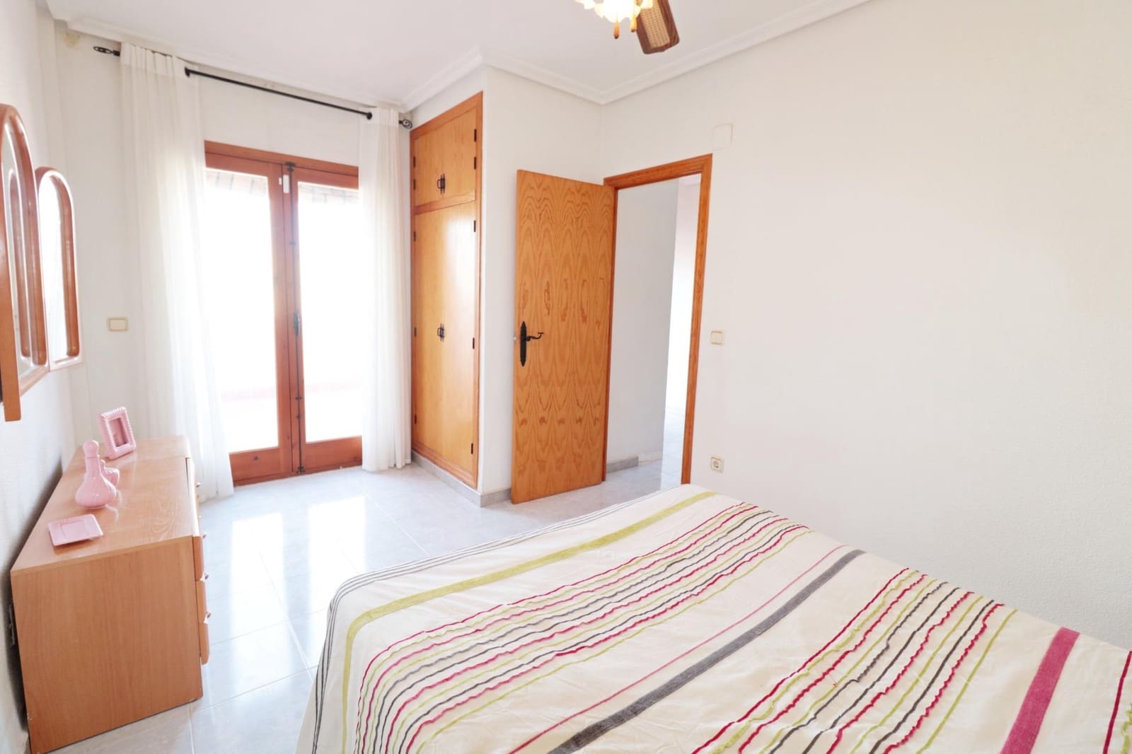3 soveværelse Penthouse til salg i Torrevieja med swimmingpool - € 179.000 (Ref: 10173431)