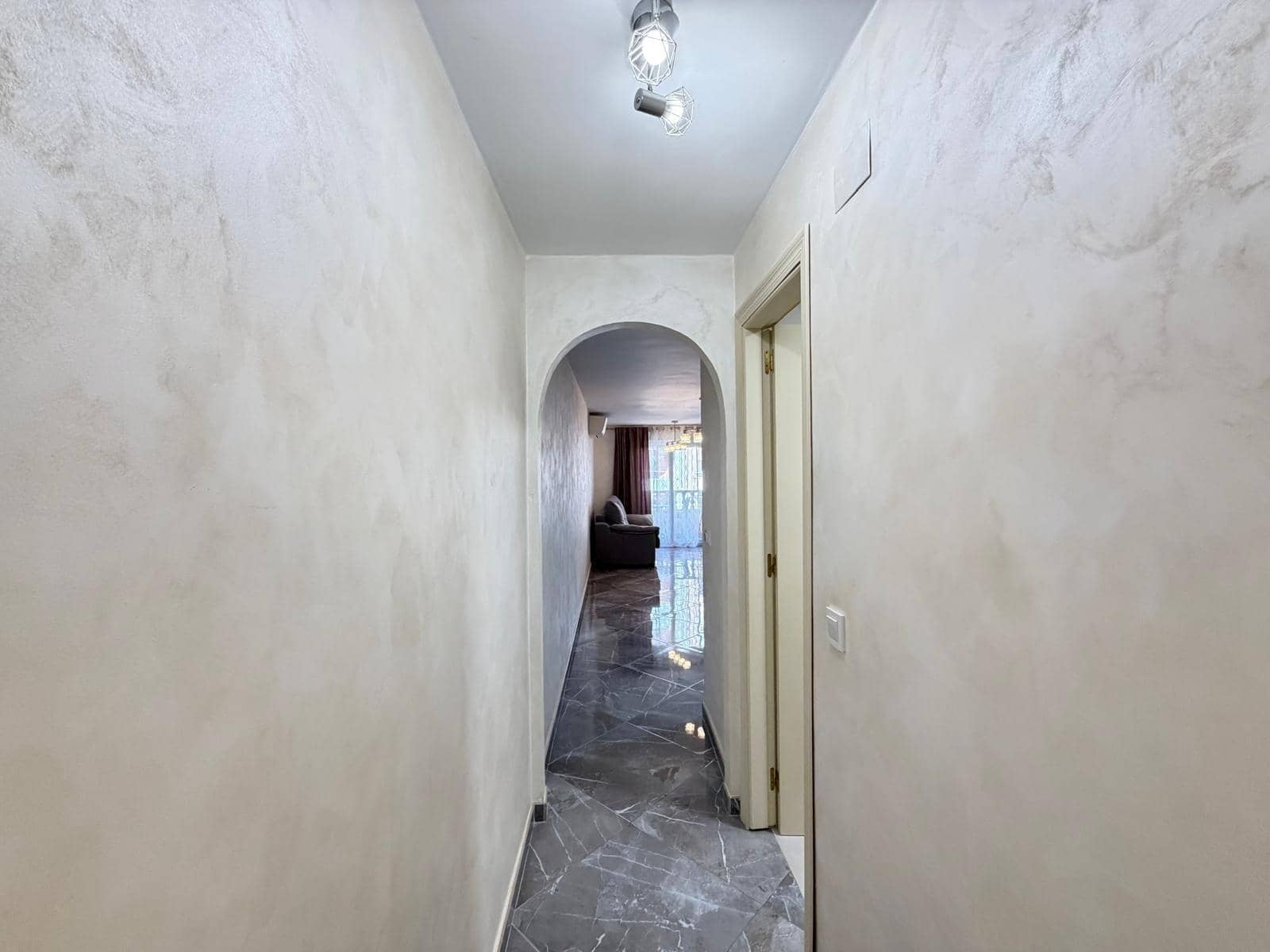 2 slaapkamer Appartement te koop in Torrevieja met garage - € 210.000 (Ref: 10173432)