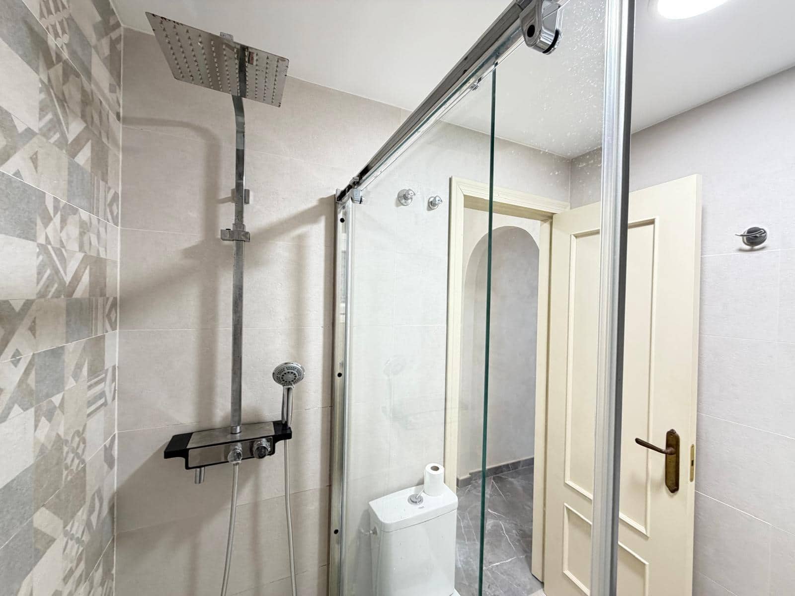2 slaapkamer Appartement te koop in Torrevieja met garage - € 210.000 (Ref: 10173432)