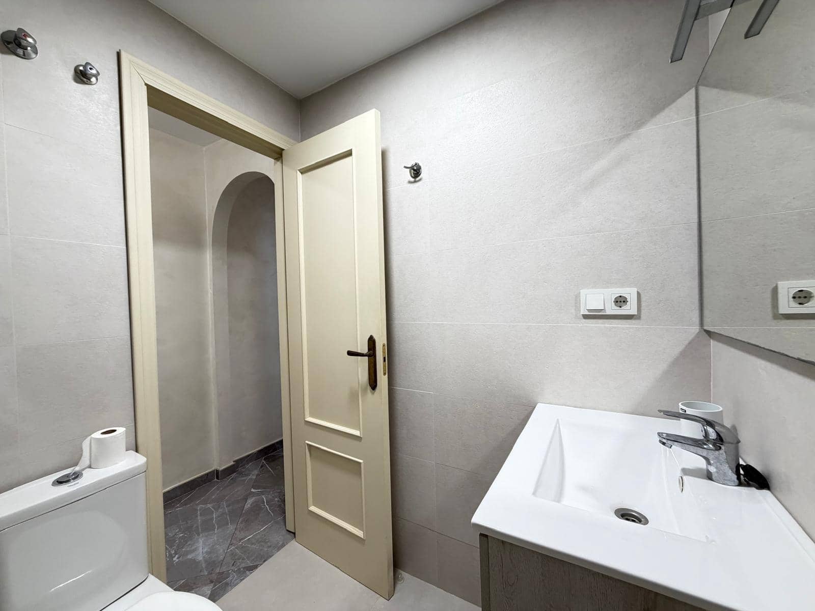 2 slaapkamer Appartement te koop in Torrevieja met garage - € 210.000 (Ref: 10173432)