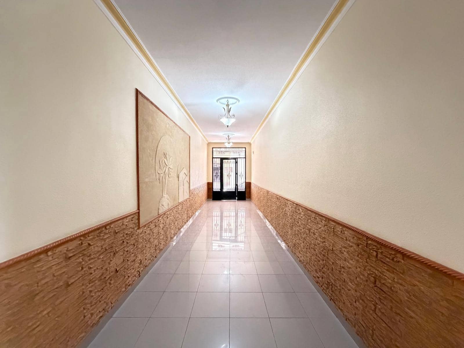2 slaapkamer Appartement te koop in Torrevieja met garage - € 210.000 (Ref: 10173432)