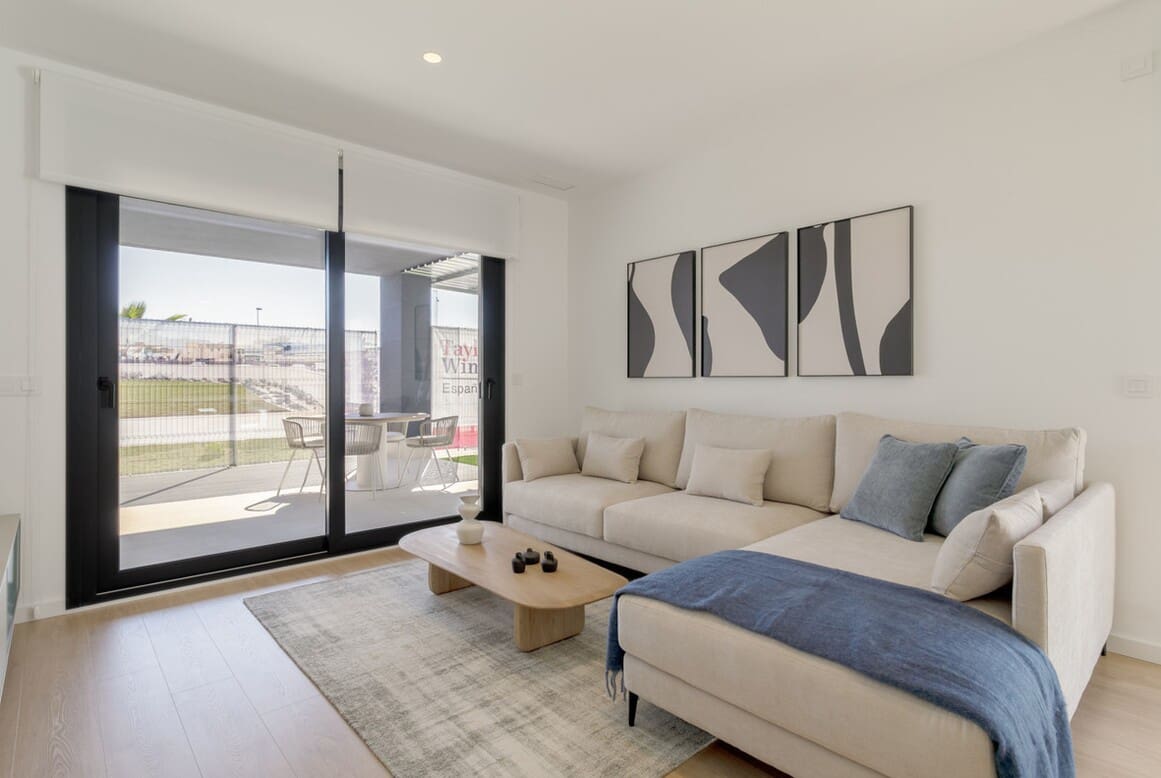 3 quarto Apartamento para venda em Torrevieja com piscina - 545 000 € (Ref: 10173438)