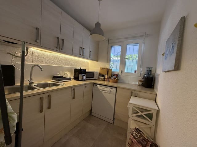 Casa de 2 habitaciones en Puerto Deportivo, Torrevieja en venta con piscina - 222.500 € (Ref: 10173445)