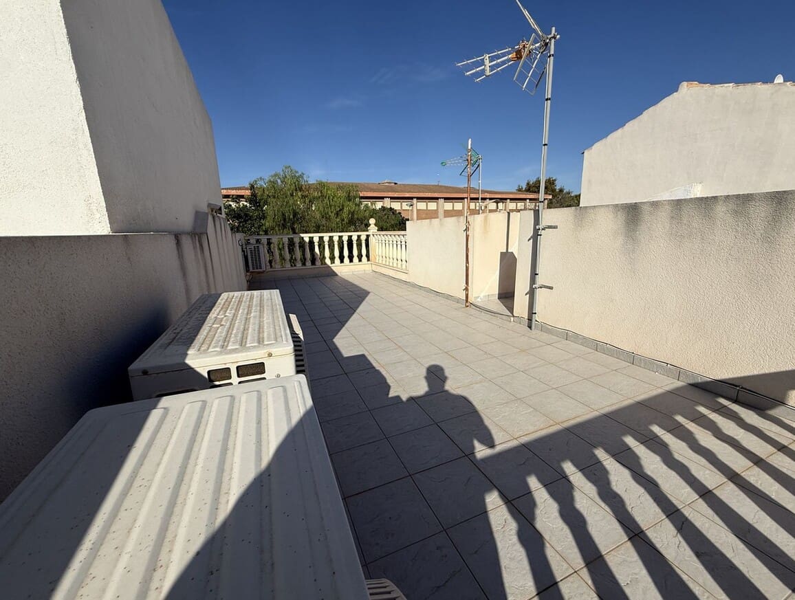 Casa de 2 habitaciones en Torrevieja en venta con piscina - 222.500 € (Ref: 10173445)