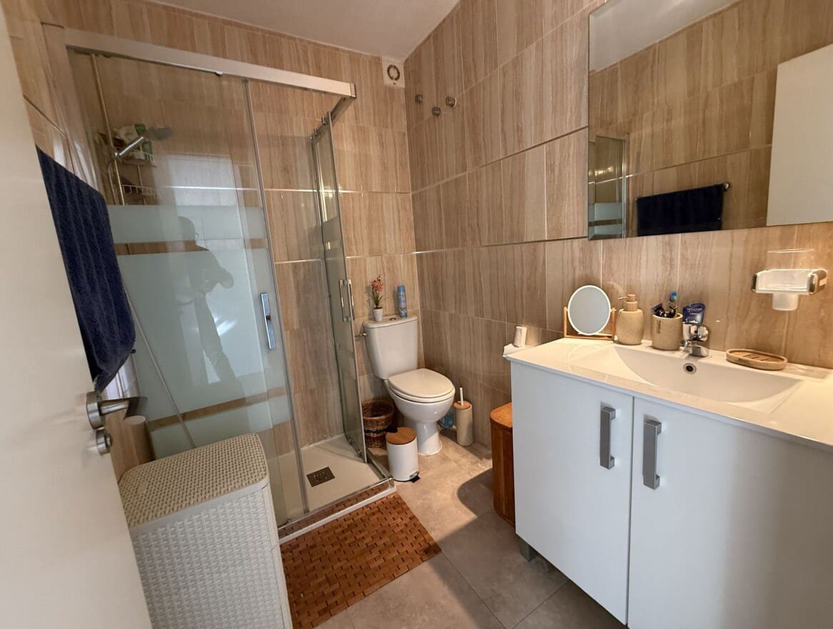 Casa de 2 habitaciones en Torrevieja en venta con piscina - 222.500 € (Ref: 10173445)