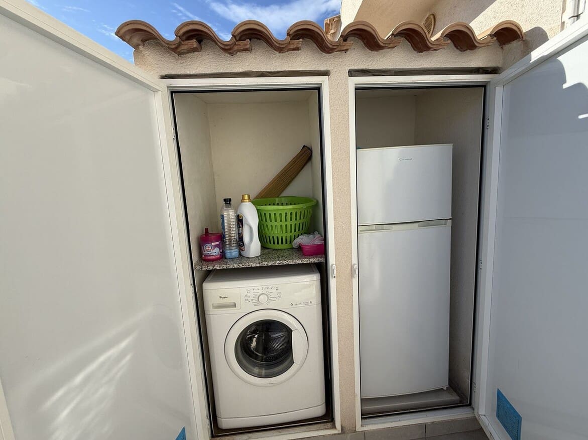 Casa de 2 habitaciones en Torrevieja en venta con piscina - 222.500 € (Ref: 10173445)