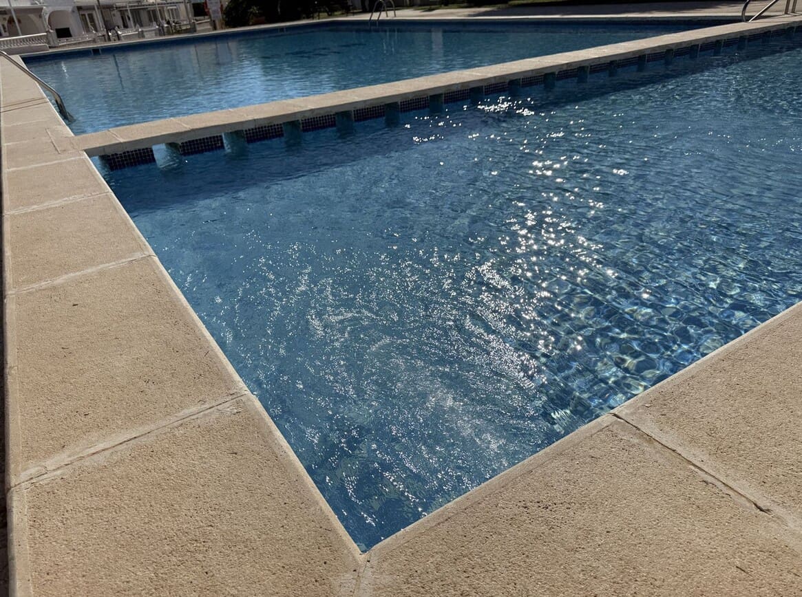 Casa de 2 habitaciones en Torrevieja en venta con piscina - 222.500 € (Ref: 10173445)