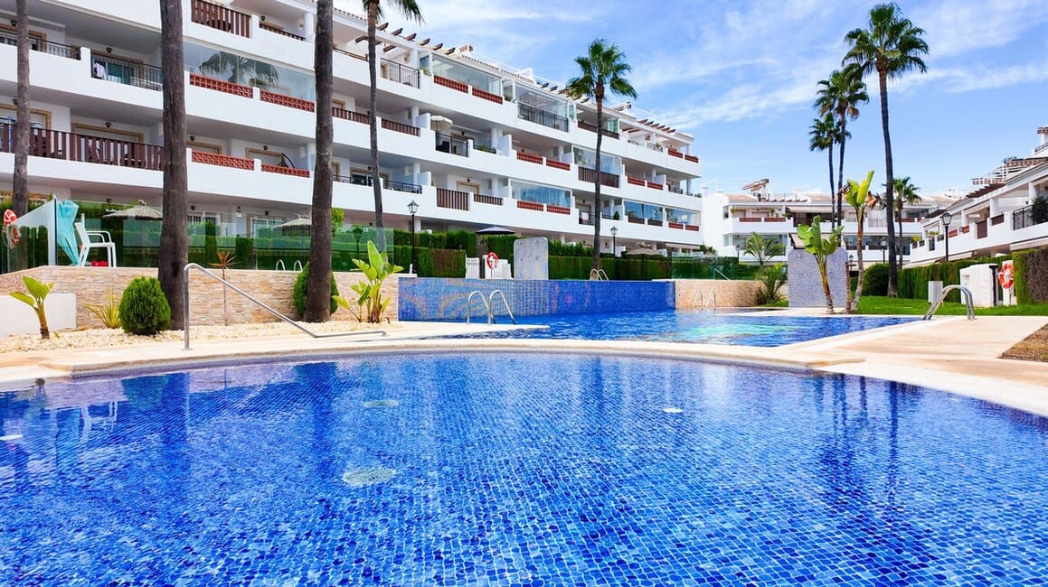 2 chambre Appartement à vendre à Orihuela Costa avec piscine garage - 269 000 € (Ref: 10173446)