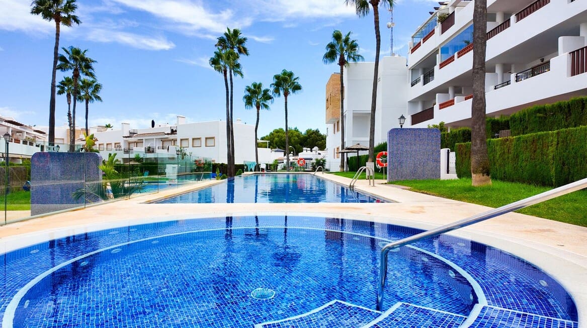 2 chambre Appartement à vendre à Orihuela Costa avec piscine garage - 269 000 € (Ref: 10173446)