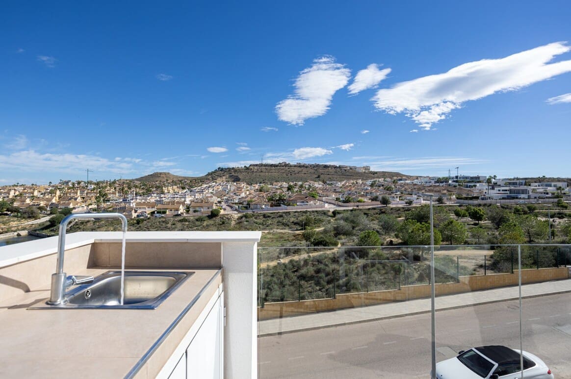 3 soveværelse Villa til salg i Benijofar med swimmingpool - € 439.000 (Ref: 10173447)