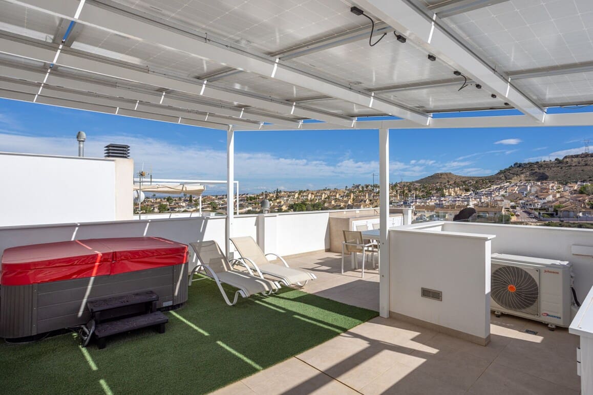 3 soveværelse Villa til salg i Benijofar med swimmingpool - € 439.000 (Ref: 10173447)