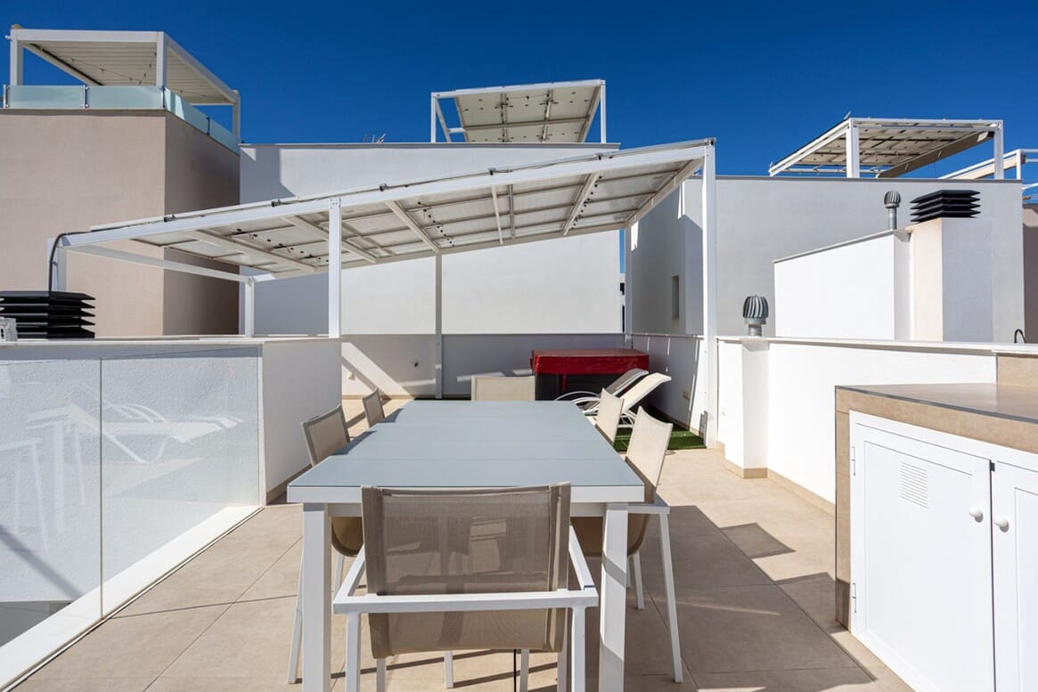 3 soveværelse Villa til salg i Benijofar med swimmingpool - € 439.000 (Ref: 10173447)