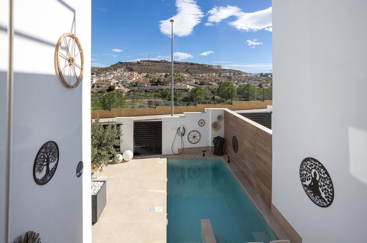 3 soveværelse Villa til salg i Benijofar med swimmingpool - € 439.000 (Ref: 10173447)