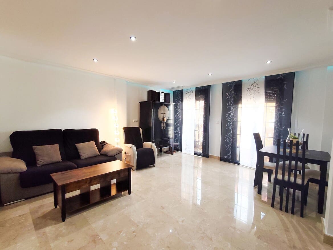 3 makuuhuone Huoneisto myytävänä paikassa Torrevieja - 239 900 € (Ref: 10173450)