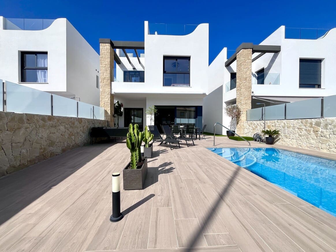4 slaapkamer Villa te koop in Orihuela Costa met zwembad - € 794.950 (Ref: 10173451)