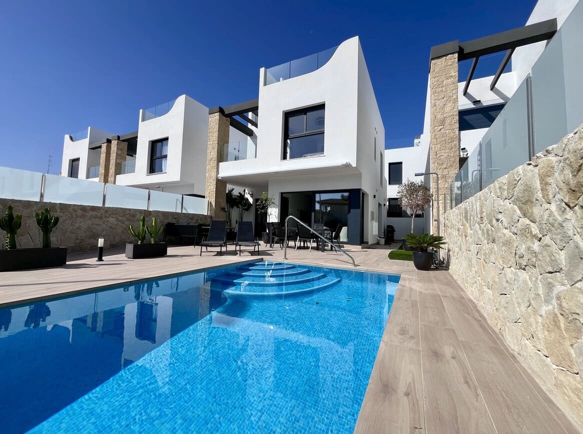 4 slaapkamer Villa te koop in Orihuela Costa met zwembad - € 794.950 (Ref: 10173451)