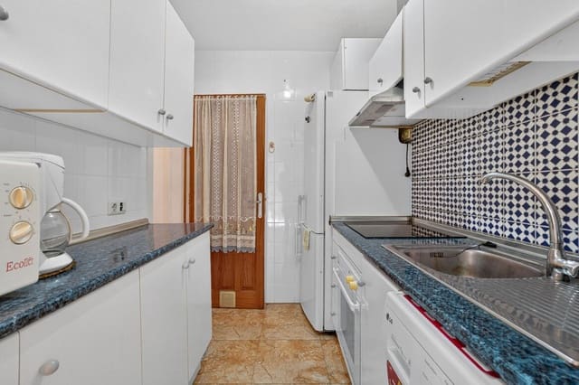 3 makuuhuone Omakotitalo myytävänä paikassa El Chaparral - La Siesta - La Torreta, Torrevieja mukana uima-altaan - 184 000 € (Ref: 10173452)