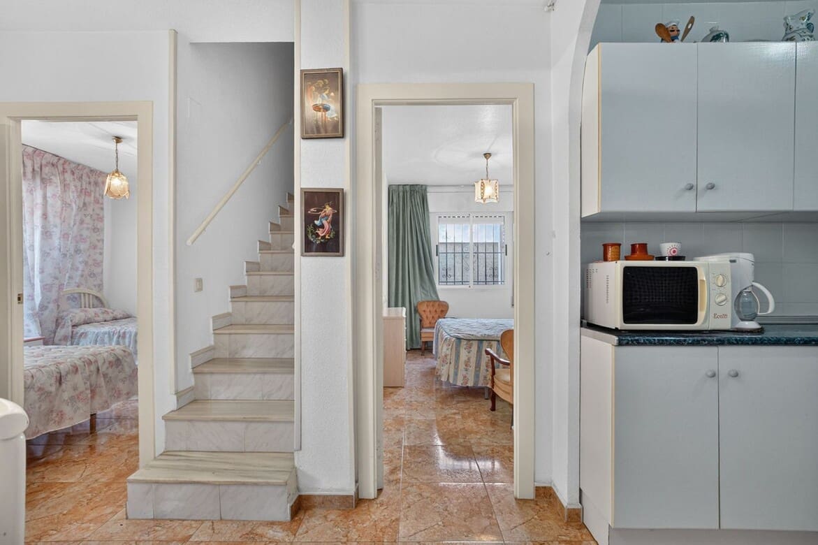 3 soveværelse Byhus til salg i Torrevieja med swimmingpool - € 184.000 (Ref: 10173452)