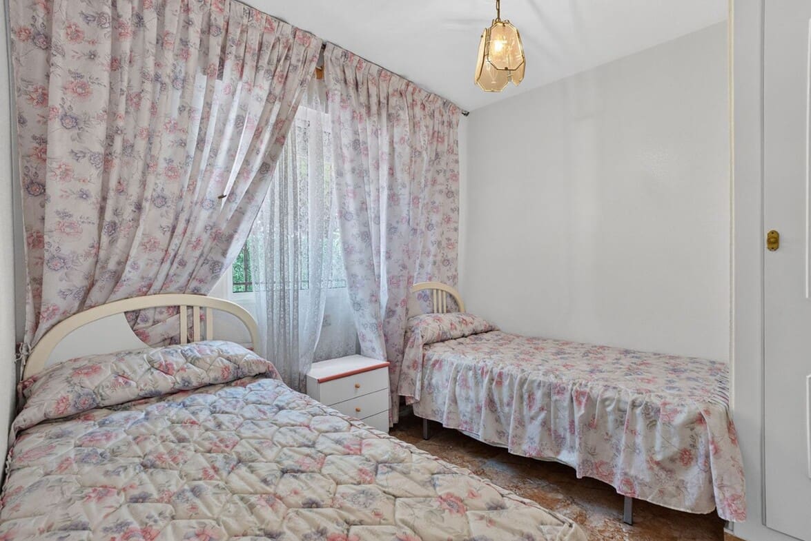 3 soveværelse Byhus til salg i Torrevieja med swimmingpool - € 184.000 (Ref: 10173452)