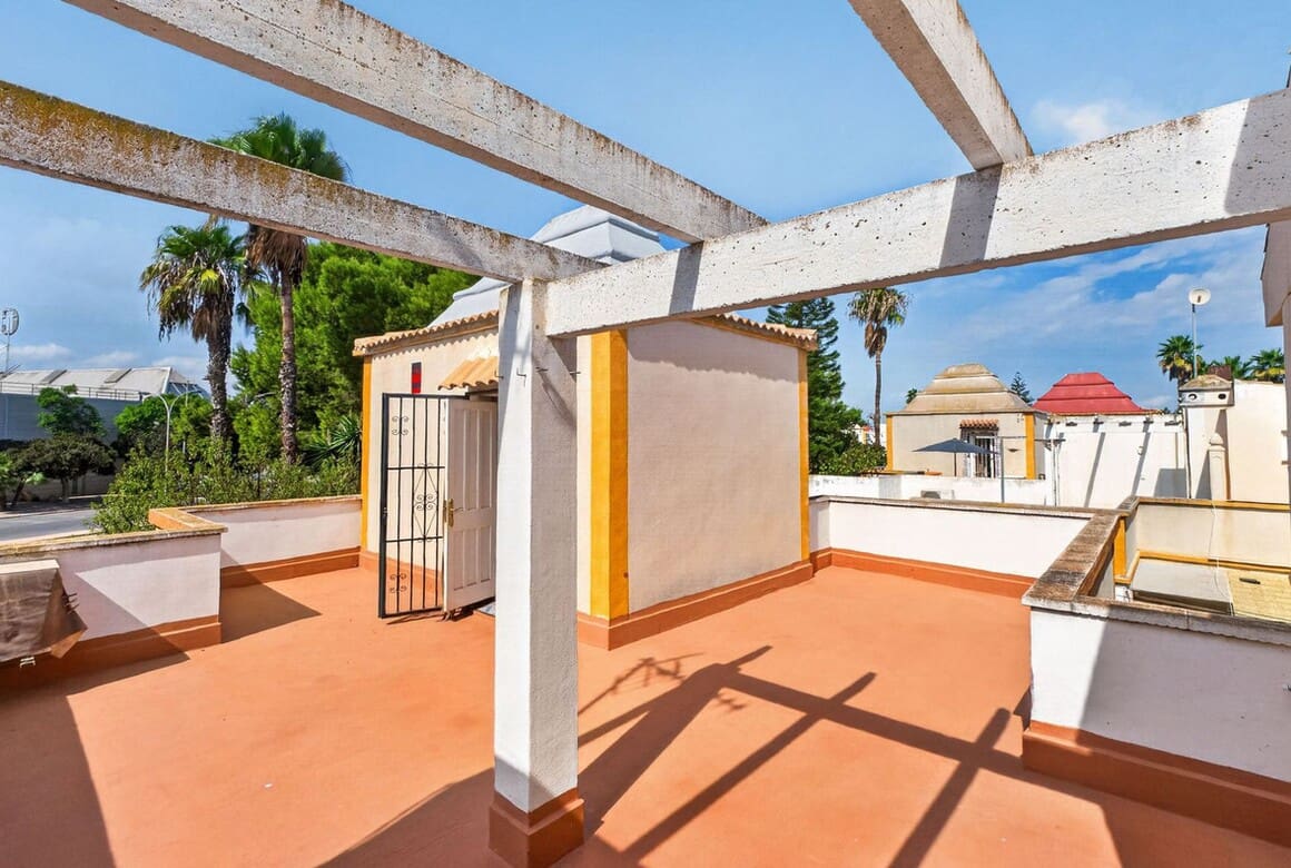 3 soveværelse Byhus til salg i Torrevieja med swimmingpool - € 184.000 (Ref: 10173452)