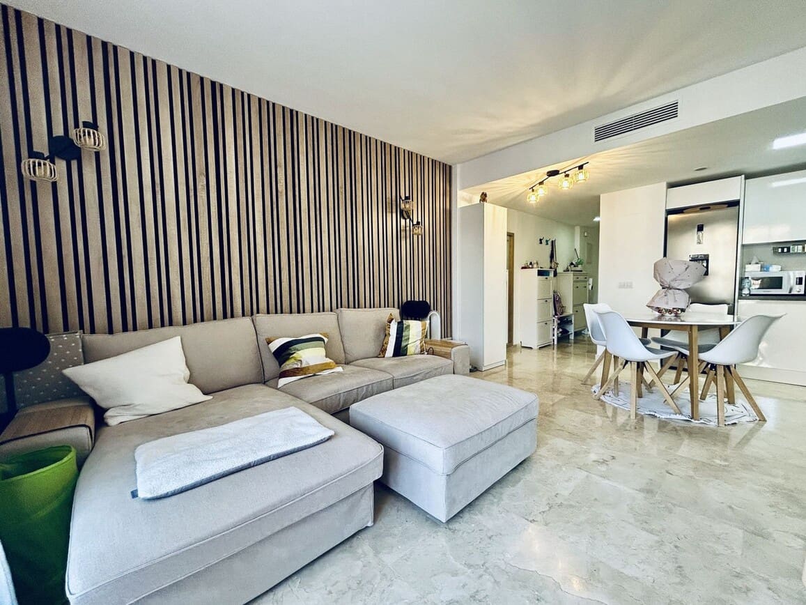 3 soveværelse Lejlighed til salg i Orihuela Costa med swimmingpool garage - € 349.900 (Ref: 10173454)