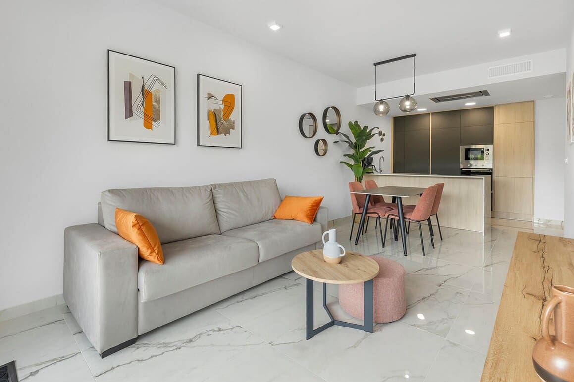 Apartamento de 2 habitaciones en Orihuela en venta con piscina garaje - 284.900 € (Ref: 10173455)
