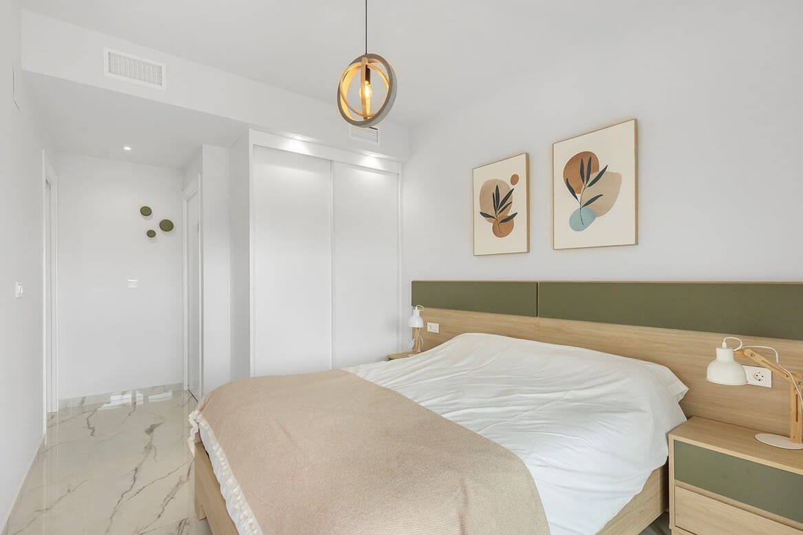 Apartamento de 2 habitaciones en Orihuela en venta con piscina garaje - 284.900 € (Ref: 10173455)