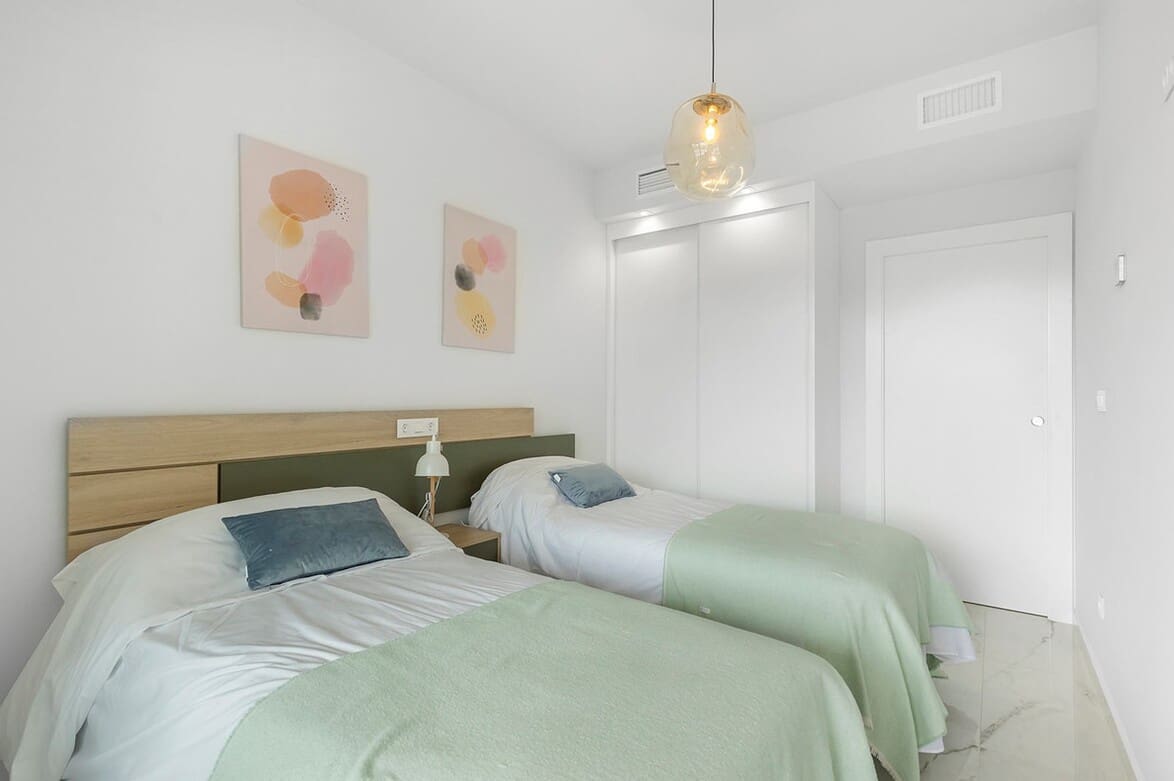 Apartamento de 2 habitaciones en Orihuela en venta con piscina garaje - 284.900 € (Ref: 10173455)