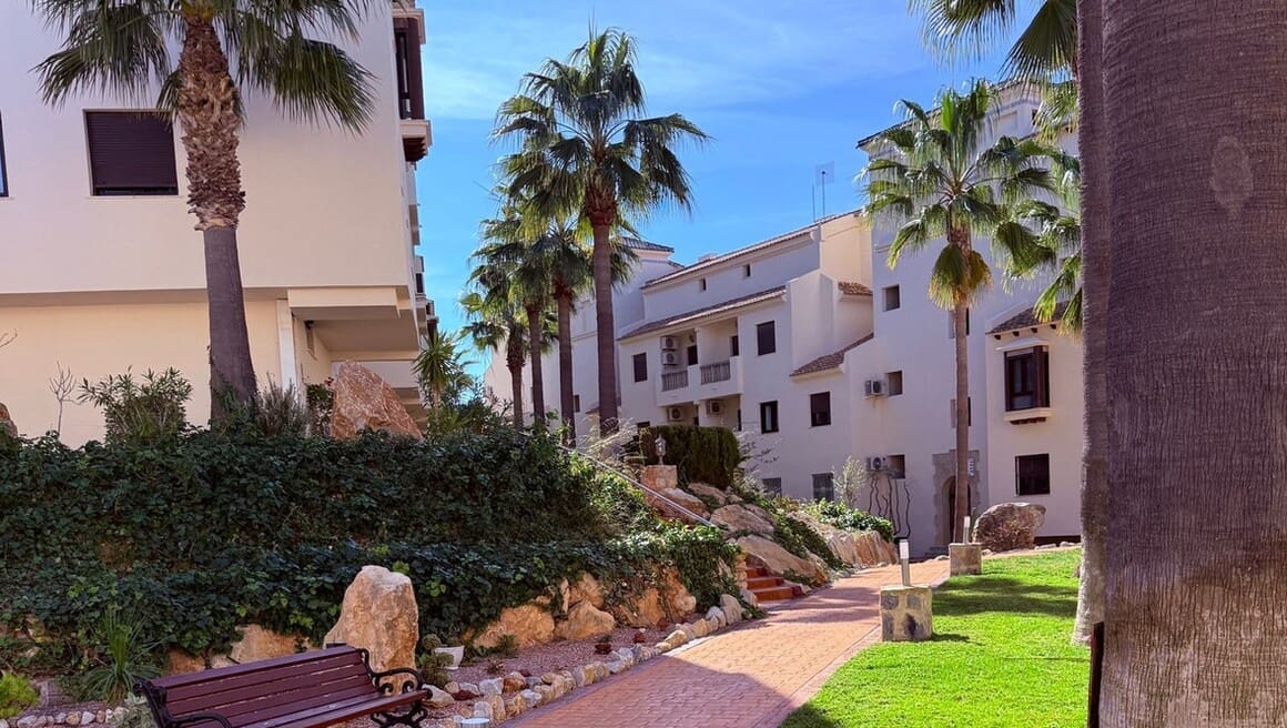 3 slaapkamer Appartement te koop in Las Ramblas Golf met garage - € 398.000 (Ref: 10173459)